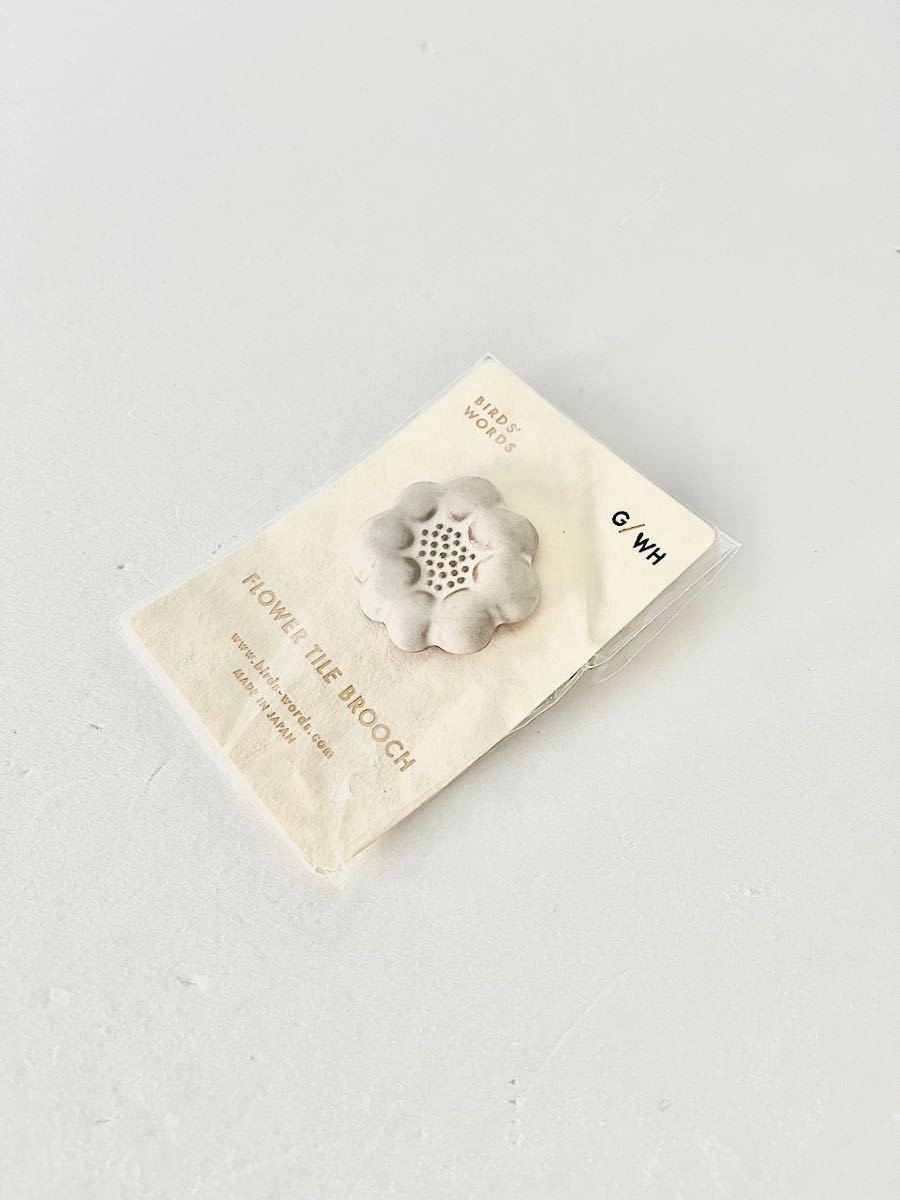 【未使用】BIRD'SWORDS　FLOWER TILE BROOCH お花　ブローチ　陶器_画像4