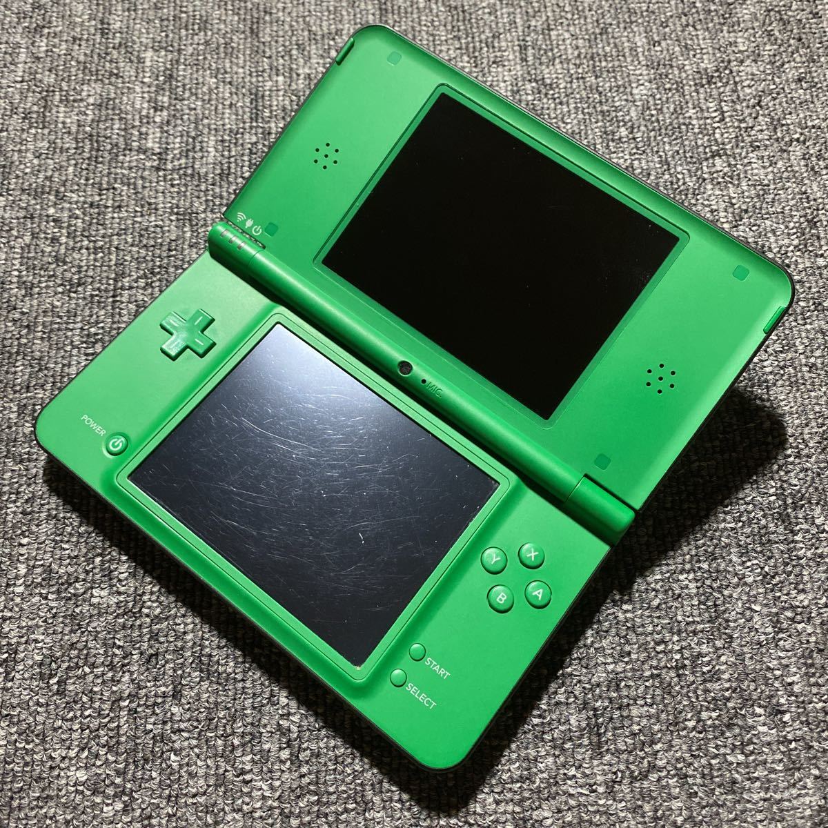 DS ニンテンドーDSi LL グリーン 充電器付き WJF118303772