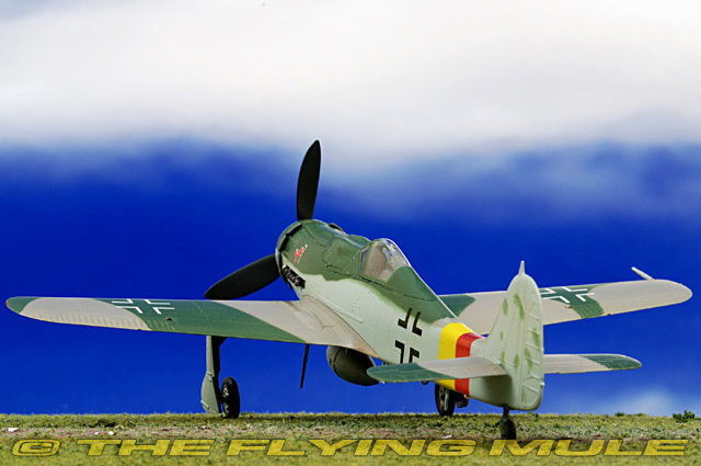 ■即決 イージーモデル 1/72【フォッケウルフ FW190D-9 Dora Ⅳ./JG3 1945 _参考見本です