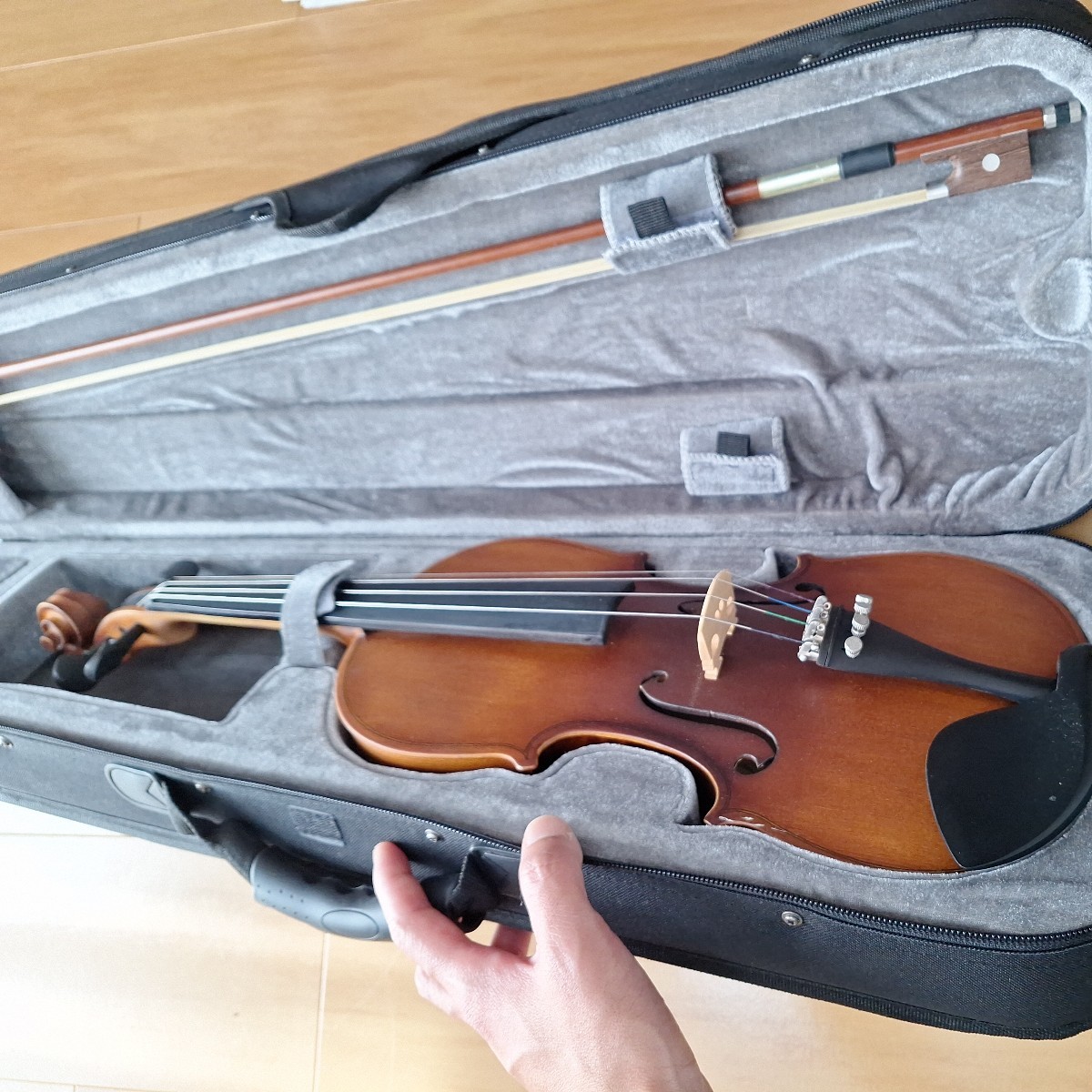 バイオリン　セミハードケース付き　全長約58cm_画像2