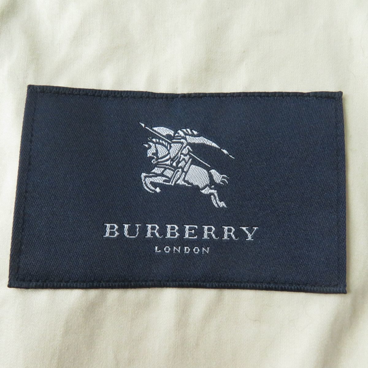 良品☆正規品 BURBERRY LONDON バーバリーロンドン FDC14-825-42 ベルト付き シングル コート ベージュ 11 レディース 日本製_画像7