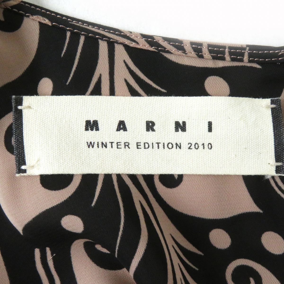 極美品△正規品 マルニ MARNI WINTER EDITION 2010 花葉柄 ハンギングスカーフ付き ロングスリーブドレス ワンピース 黒×ベージュ 38_画像7