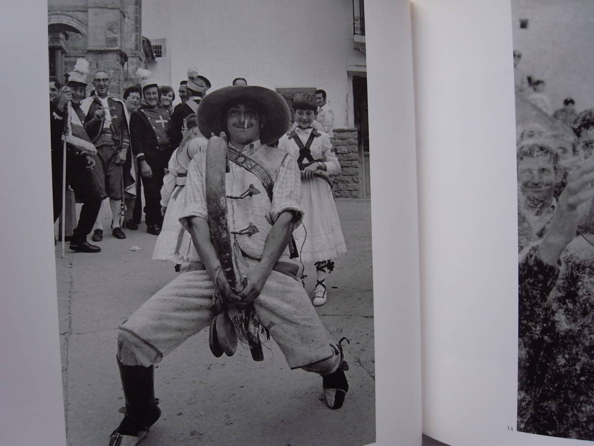 クリスティーナ・ガルシア・ロデロ Cristina Garcia Rodero / Espana Oculta Public Celebrations in Spain, 1974-1989 英語版 クリスティーナ・ガルシア・ロデロ Cristina Garcia Rodero / Espana Oculta Public Celebrations in Spain, 1974-1989 英語版