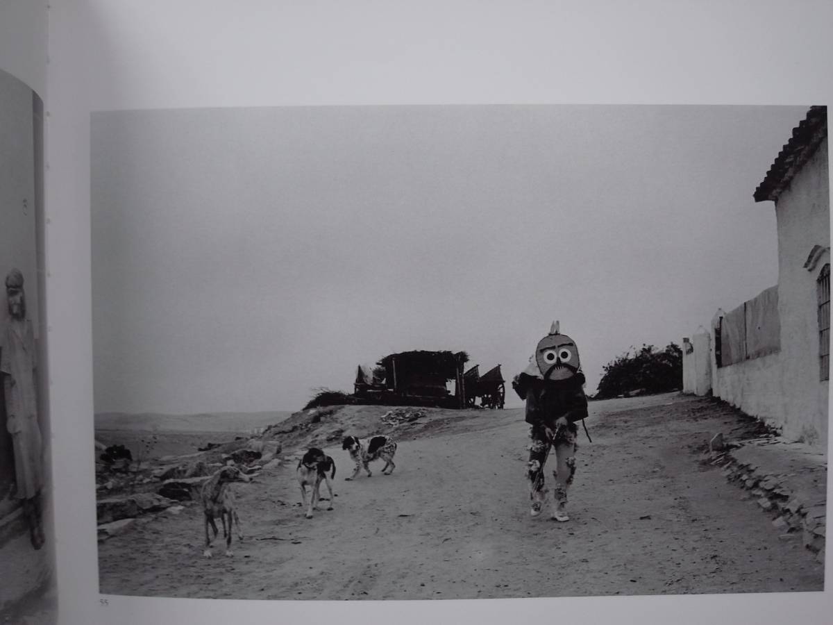 クリスティーナ・ガルシア・ロデロ Cristina Garcia Rodero / Espana 最高 Oculta Public Celebrations in Spain, 1974-1989 英語 クリスティーナ・ガルシア・ロデロ Cristina Garcia Rodero / Espana 最高 Oculta Public Celebrations in Spain, 1974-1989 英語