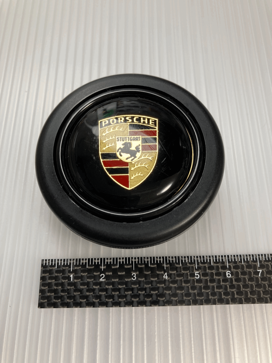 《正規輸入品》モモ【新品・未開封】希少品ポルシェクレストホーンボタン PORSCHE ステアリング　911GT2 GT3 RS CS ホーンスイッチ_見本画像・サイズ画像・定規は付属しません