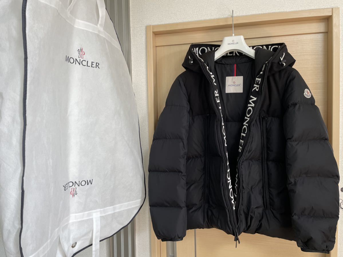 本日限界値下げ☆超美品☆国内正規品モンクレールモンクラー ダウンジャケット黒T1 ☆MONCLER☆