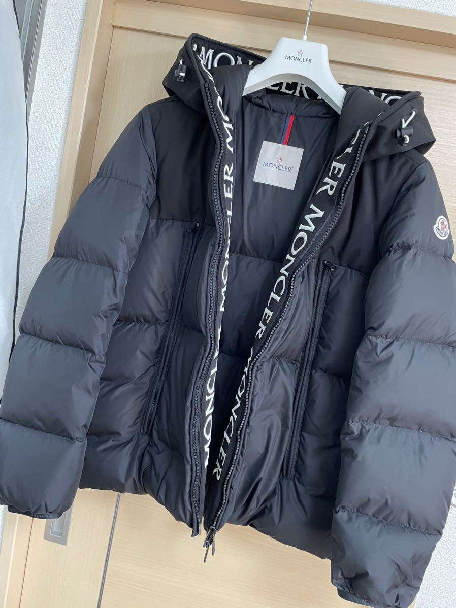 本日限界値下げ☆超美品☆国内正規品モンクレールモンクラー ダウンジャケット黒T1 ☆MONCLER☆