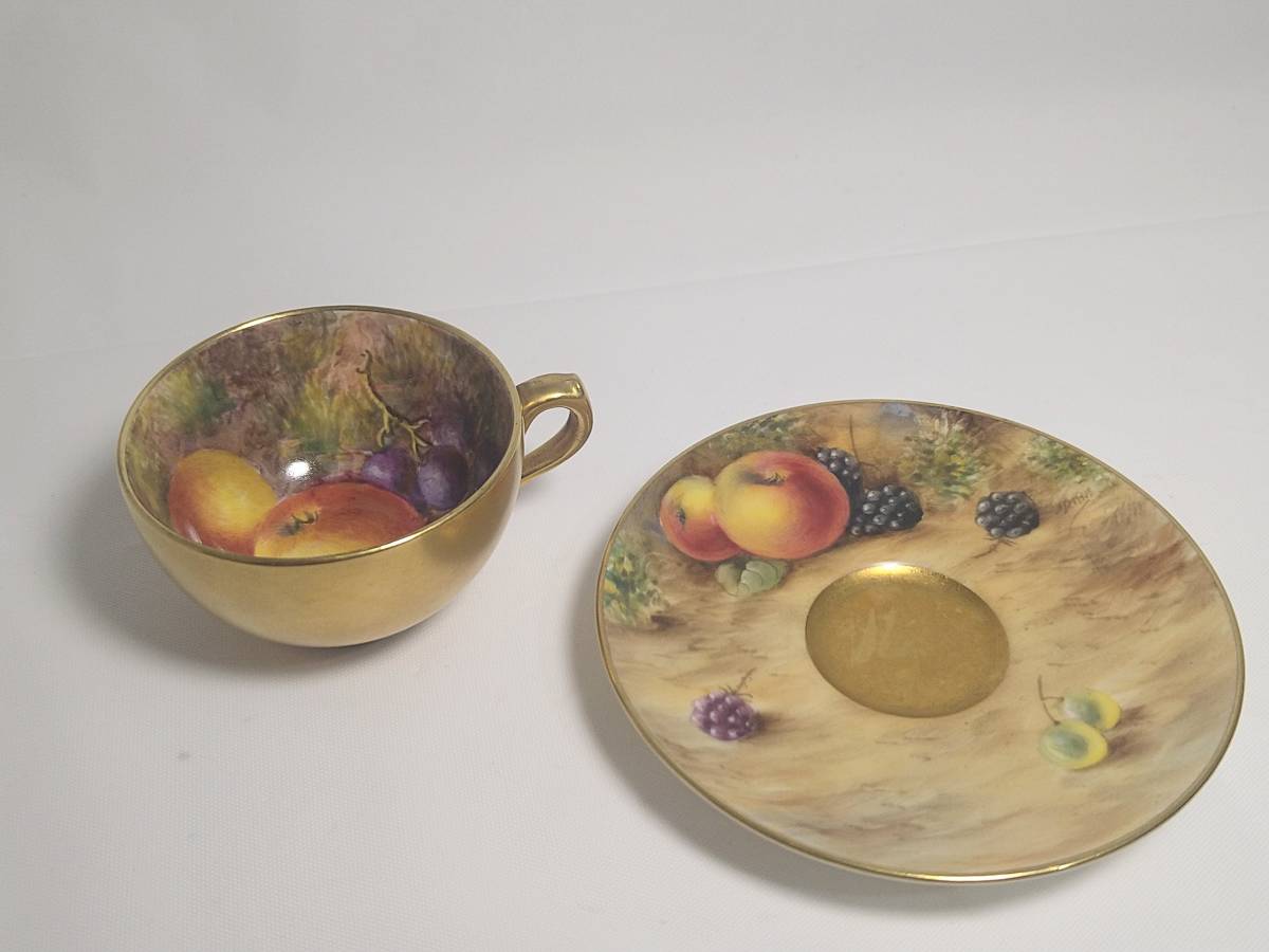 ROYAL WORCESTER ロイヤルウースター 金彩 ペインテッドフルーツ カップ＆ソーサー サイン有り