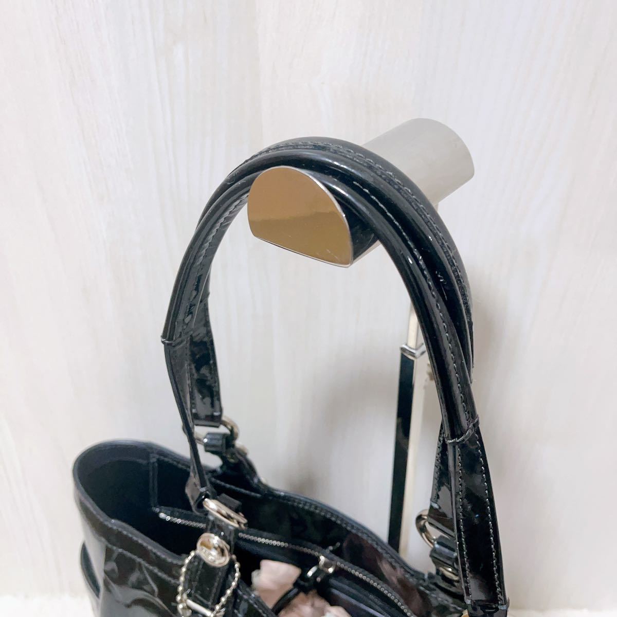 COACH コーチ シグネチャー エナメル バッグ ハンドバッグ COACH コーチ シグネチャー エナメル バッグ ハンドバッグ