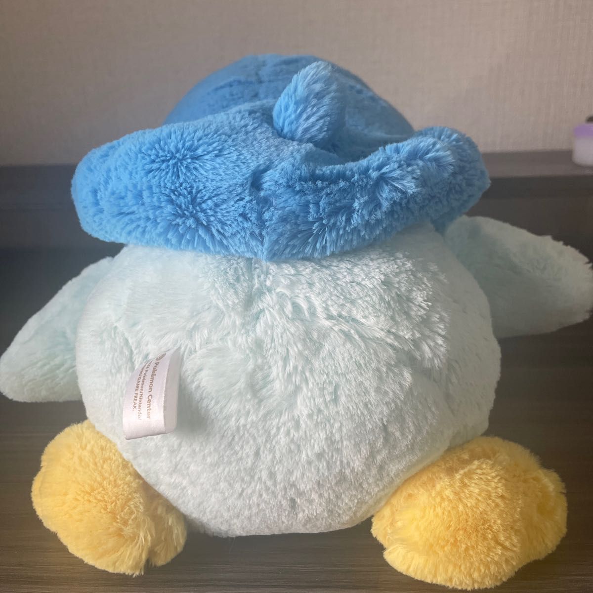 ポッチャマ　ふわふわ抱きぬいぐるみ　ポケモンセンターで購入し、観賞用として購入しました。