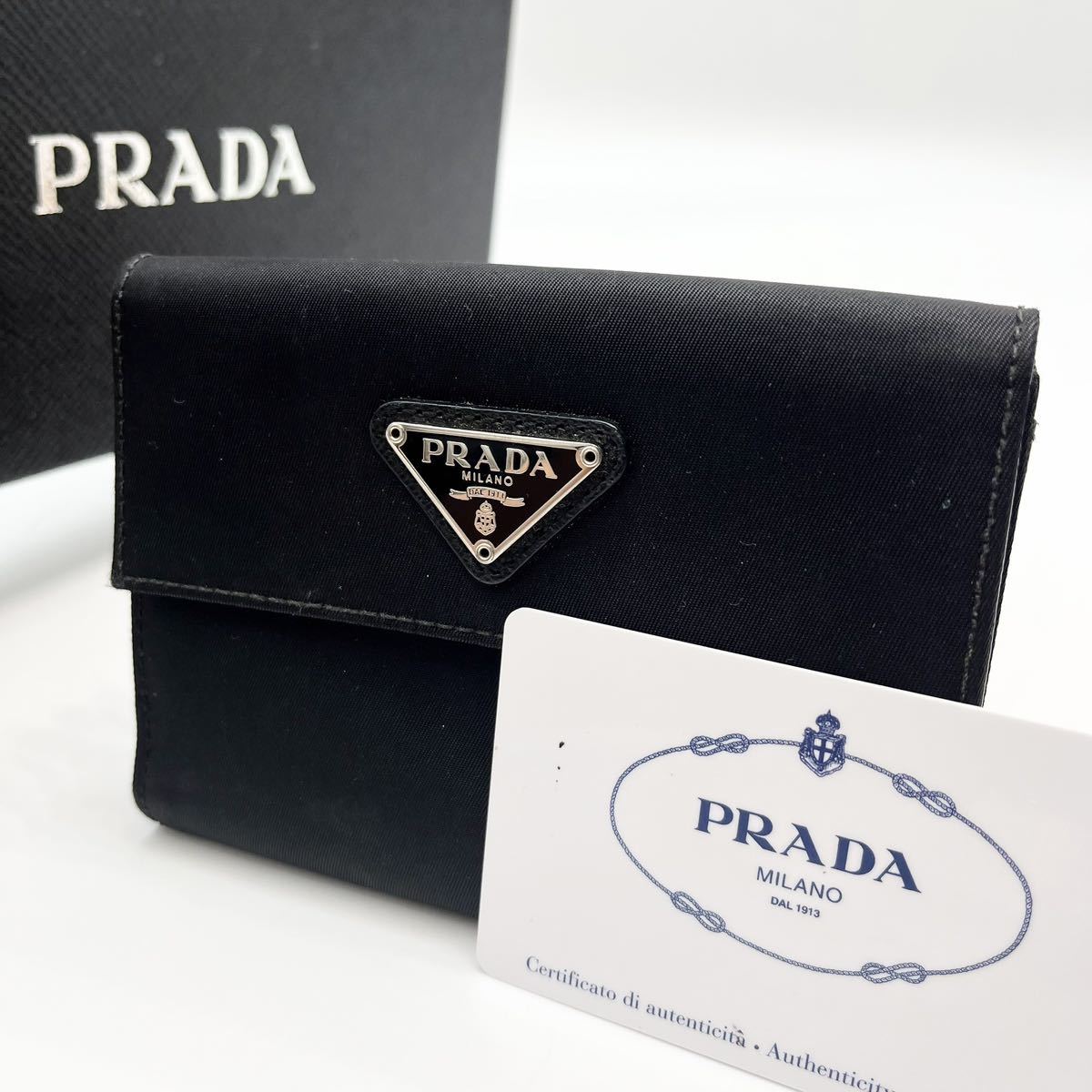 極美品】PRADA プラダ ２つ折り財布 がま口 三角プレート ブラック 黒
