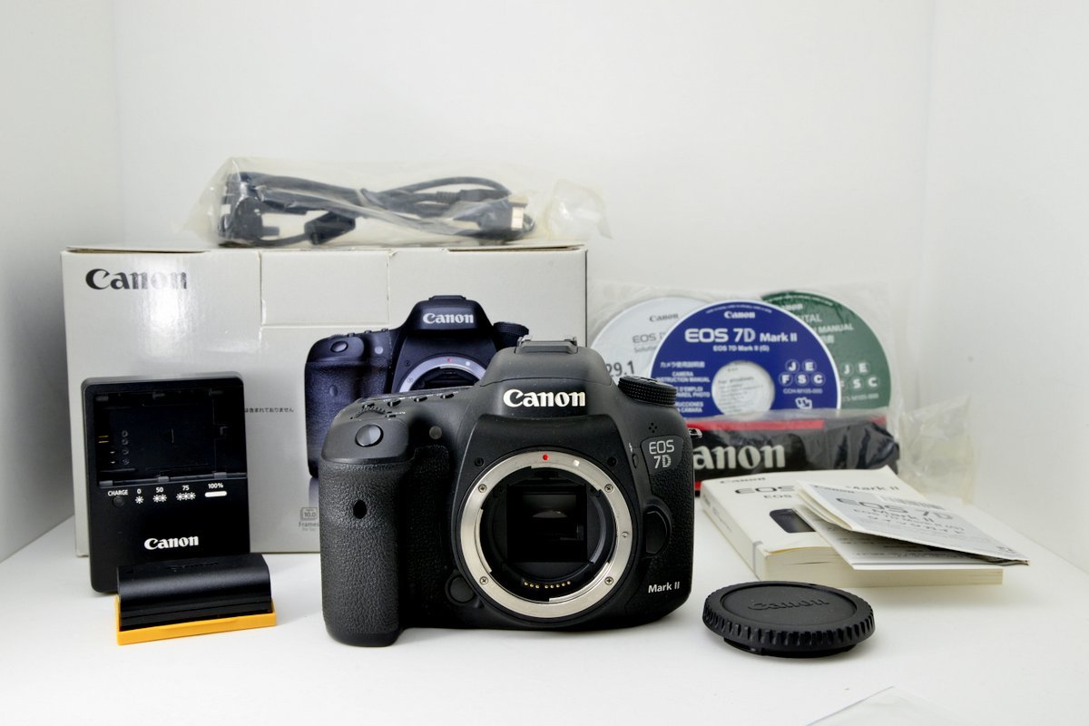 美品】キャノン Canon デジタル一眼レフカメラ EOS 7D MarkⅡ ボディ