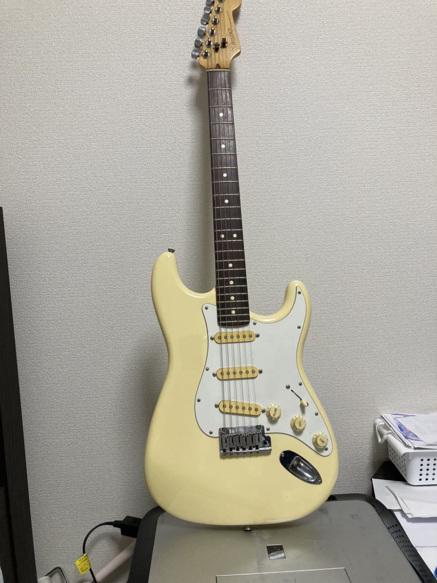 Fender フェンダー Stratocaster ストラトキャスター JAPAN エレキギター 6弦 弦楽器 音楽 軽音 音出確認_画像1