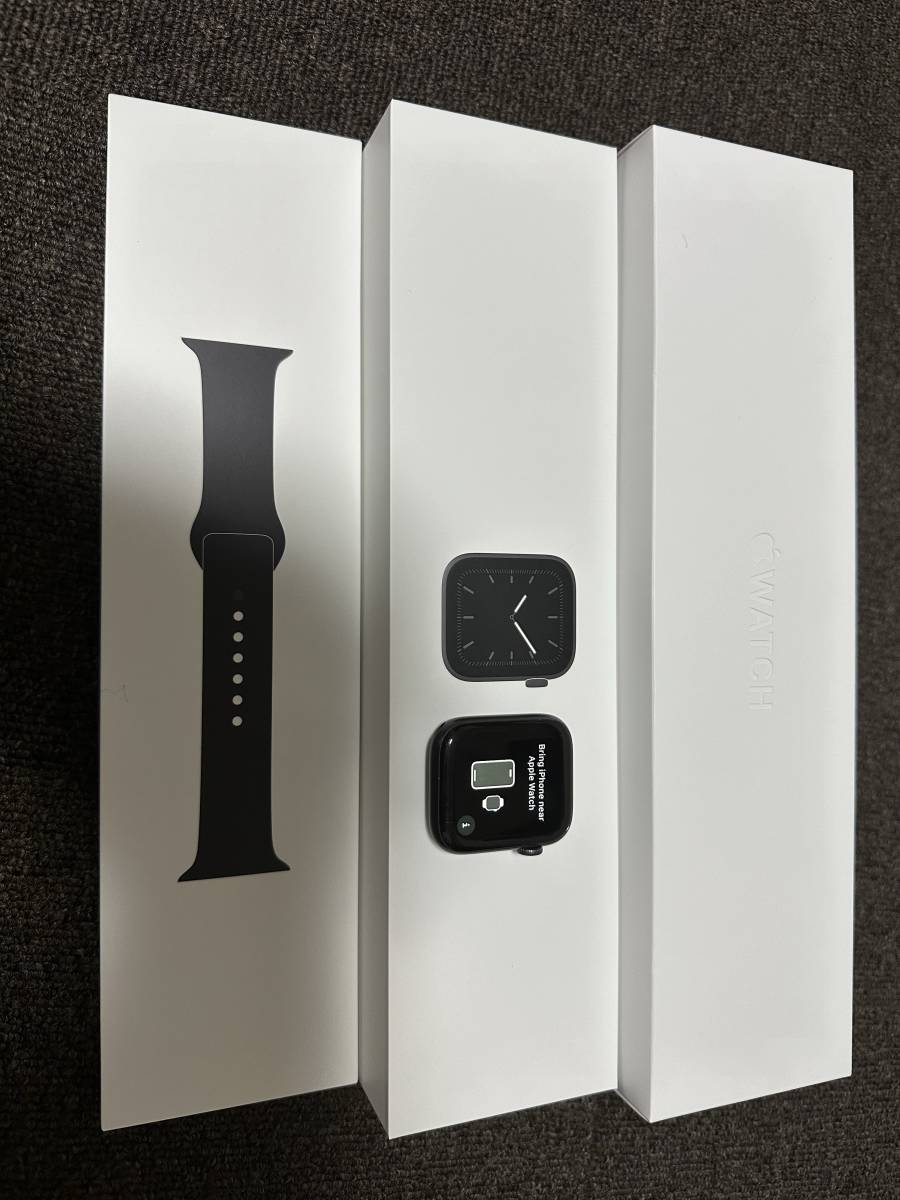 クラシック 5 Series Watch 【中古】Apple GPSモデル スペースグレイ