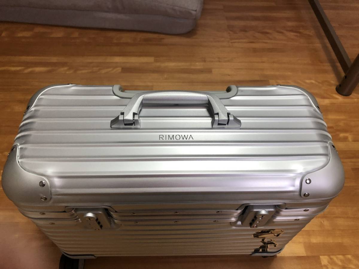 2023年10月購入新型 新品未使用 リモワ パイロット4輪 31L　RIMOWA PILOT 正規店購入_画像4