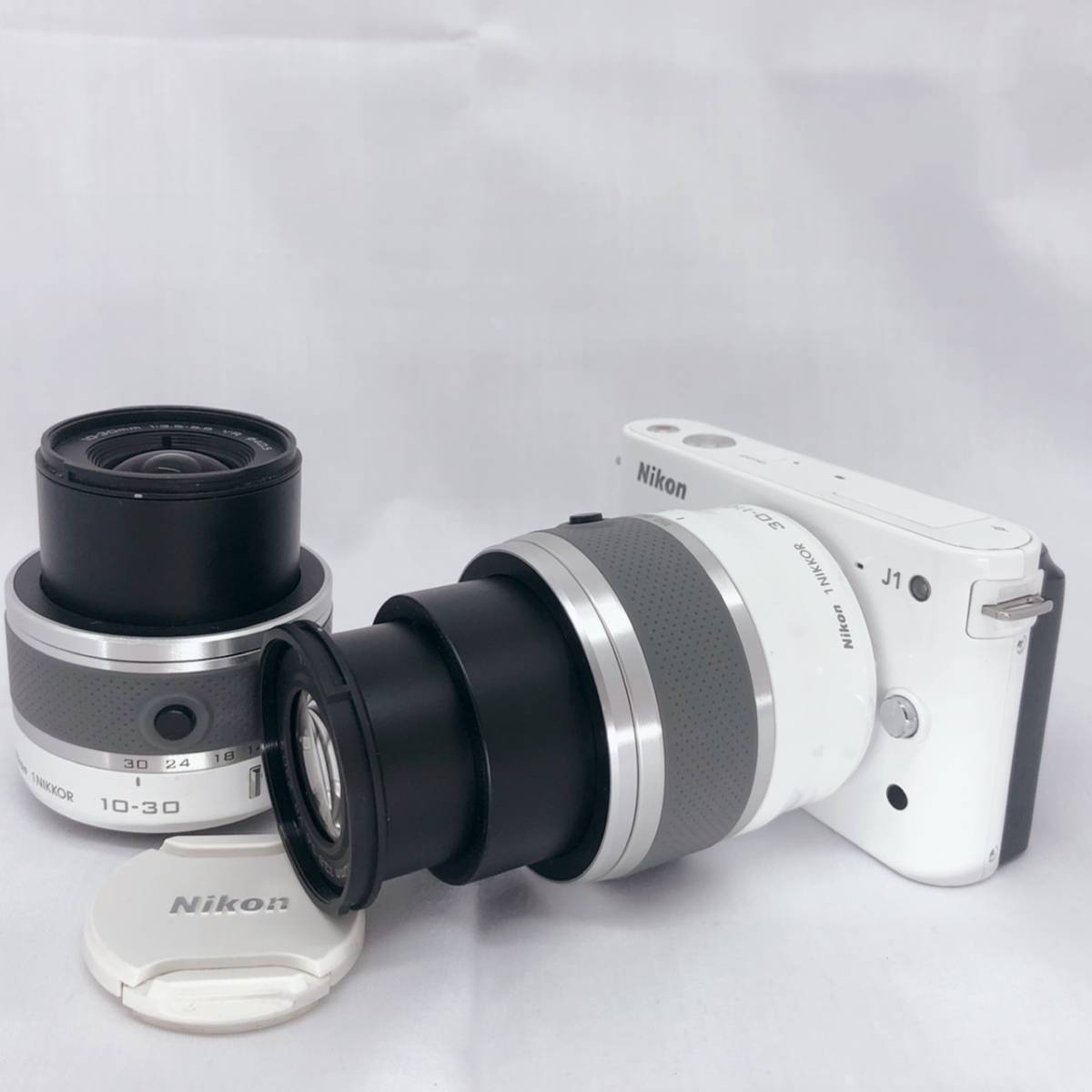 【美品】Nikon 1 J1 ホワイト ダブルレンズキット○手振れ補正○_画像2