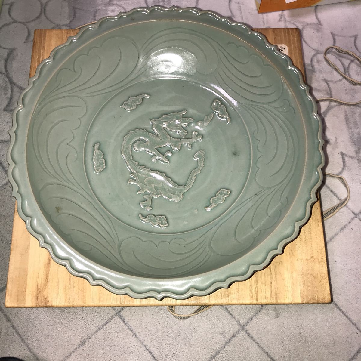  China ceramics dragon . map celadon large plate south Song 