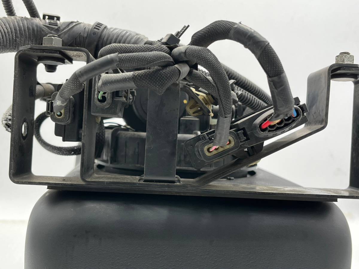 TKG-FEA50 アドブルータンク ケース付き ML212662 MK626842 BOSCH0444050036 三菱純正 キャンター ■管理番号 0449-19■