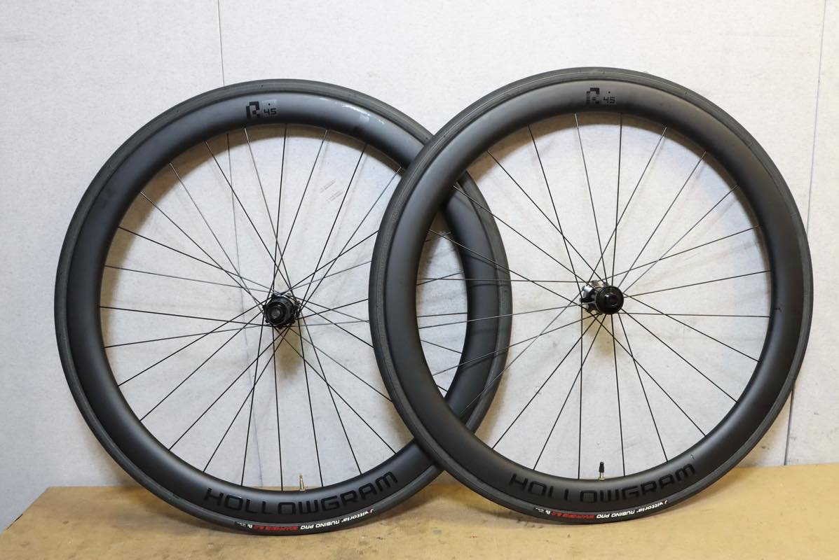 ○HOLLOWGRAM ホログラム R45 DISC シマノフリー 11s対応 クリンチャー カーボンホイールセット 超美品_画像1