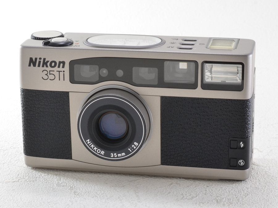 [ジャンク☆お買い得品] Nikon (ニコン) 35Ti / Nikkor 35mm F2.8（R51073）