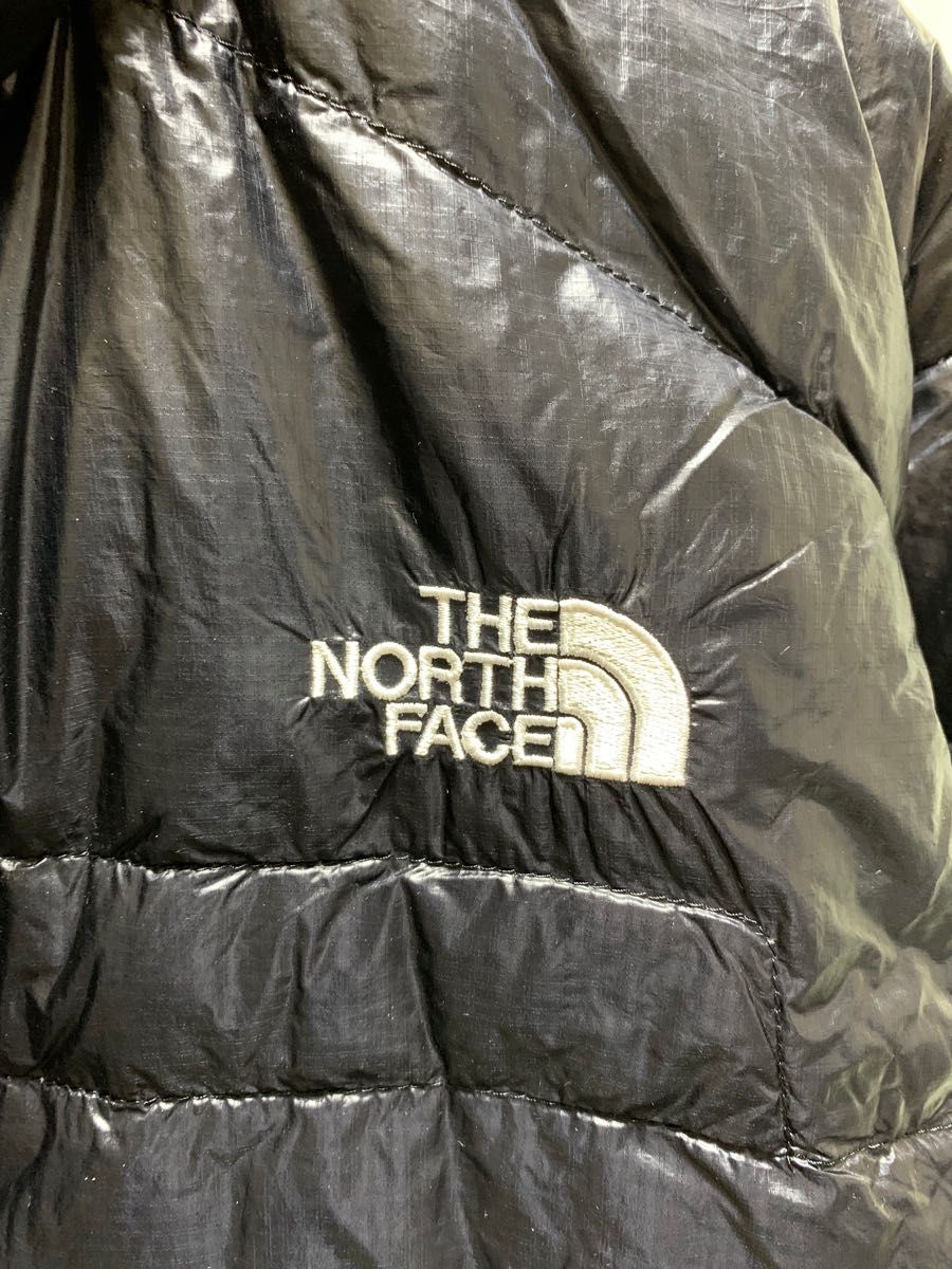 THE NORTH FACE ライトヒートジャケット ダウンジャケット 刺繍 THE NORTH FACE ライトヒートジャケット ダウンジャケット 刺繍