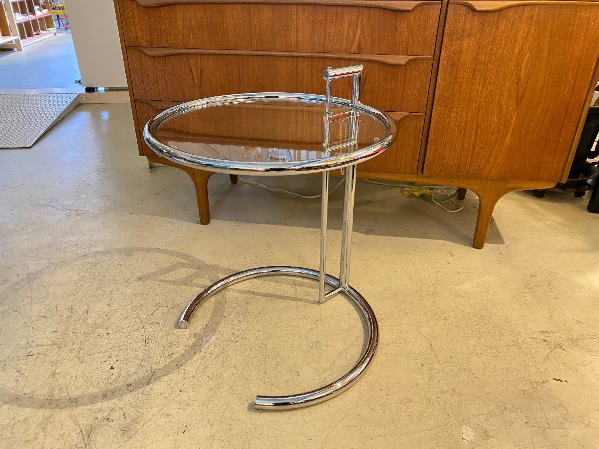 ClassiCon クラシコン アジャスタブルテーブル サイドテーブル シルバー ガラス天板 リビング家具 中古品 引取り限定商品