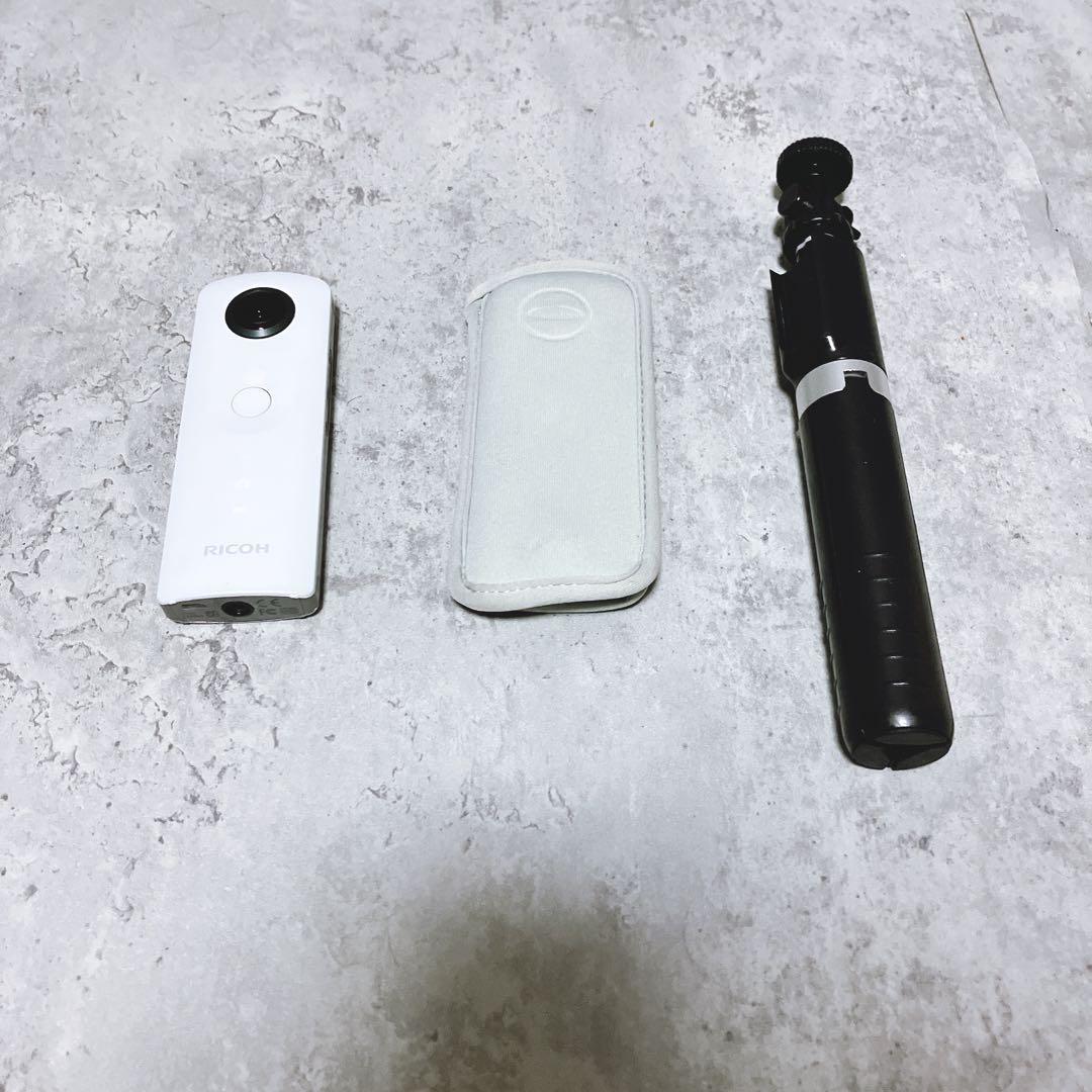 【美品】RICOH THETA SC 360度 カメラ ケース 三脚 リコー シータ 動画_画像2