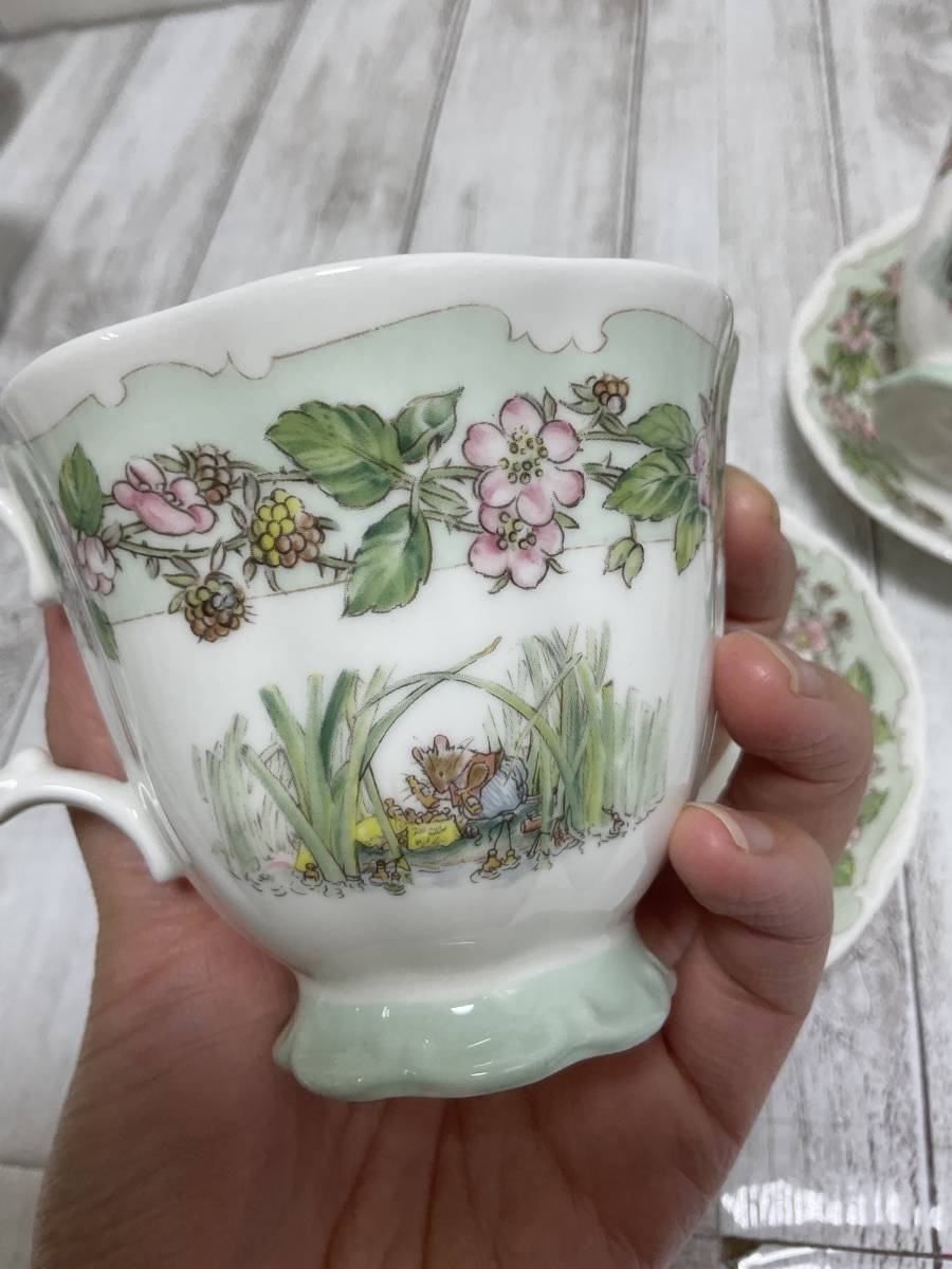 品質のいい ○ロイヤルドルトン ブランブリーヘッジ サマー カップ