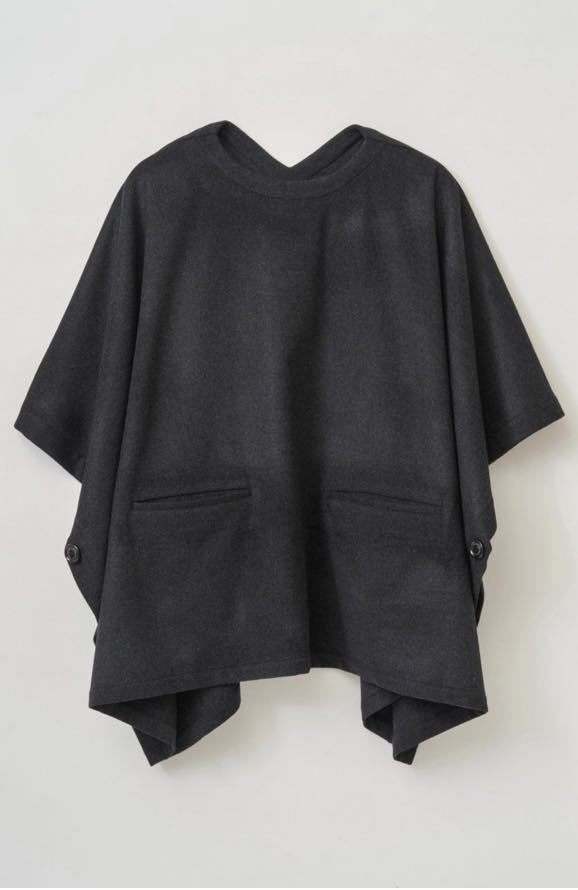 即完売！希少　美品　送料込　TROVE トローヴ　SAPMI PONCHO CHARCOAL ポンチョ　チャコール　コート　ユニセックス_画像1