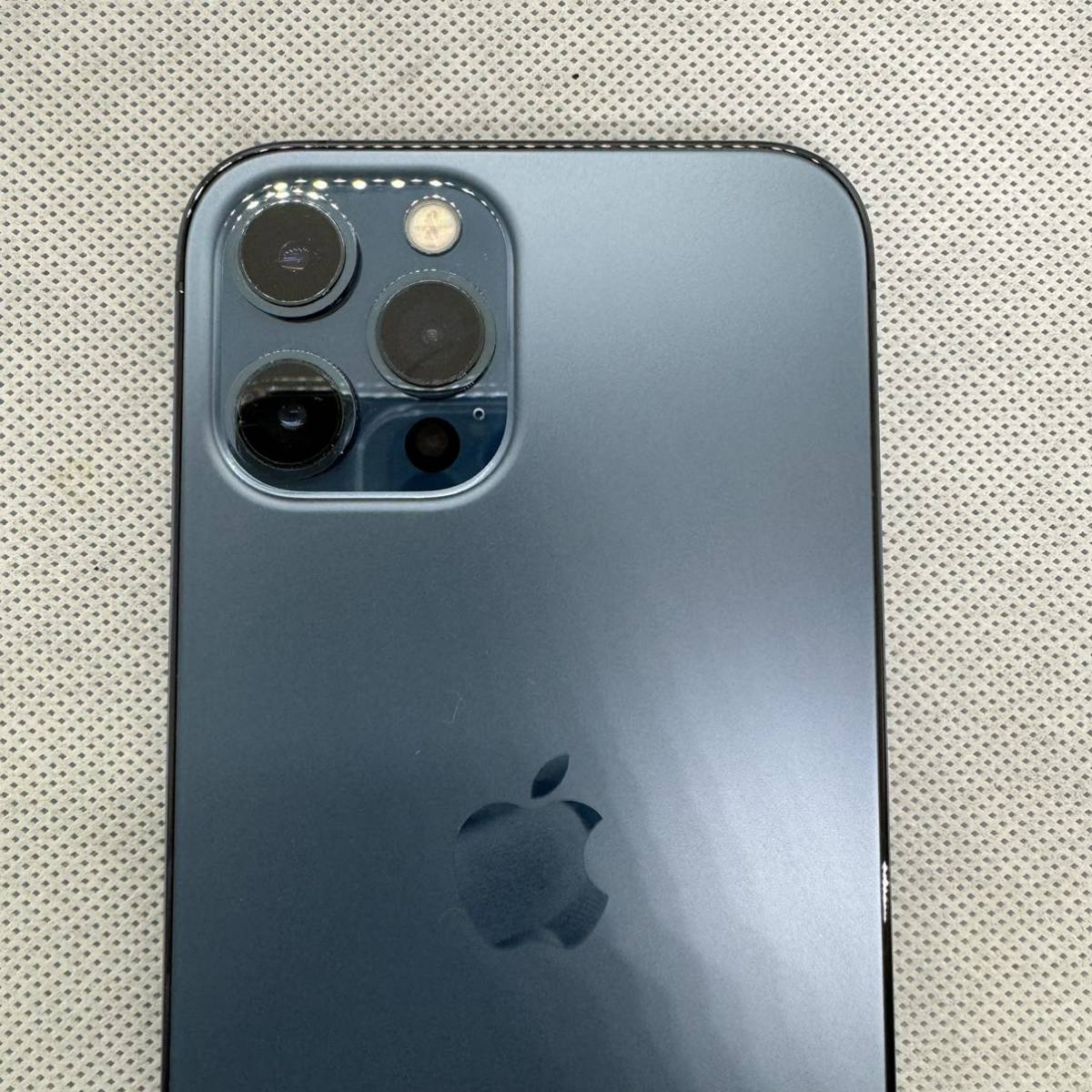 iPhone12 Pro Max A2410 (MGD63J/A) 512GB パシフィックブルー-