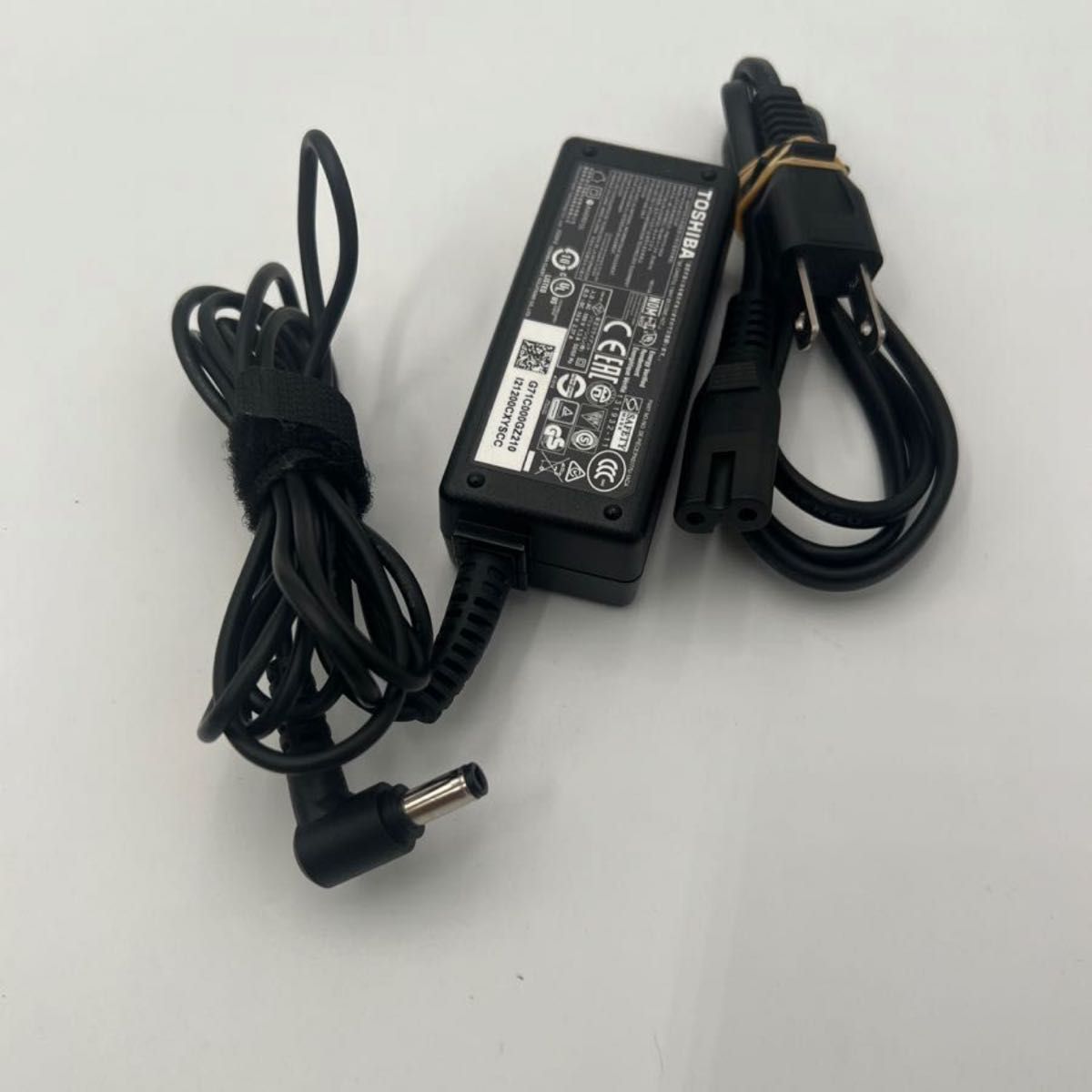 東芝 PA5177U-1ACA 19V 2.37A 45W 純正ACアダプター ダイナブック用 便利なL字型 中古