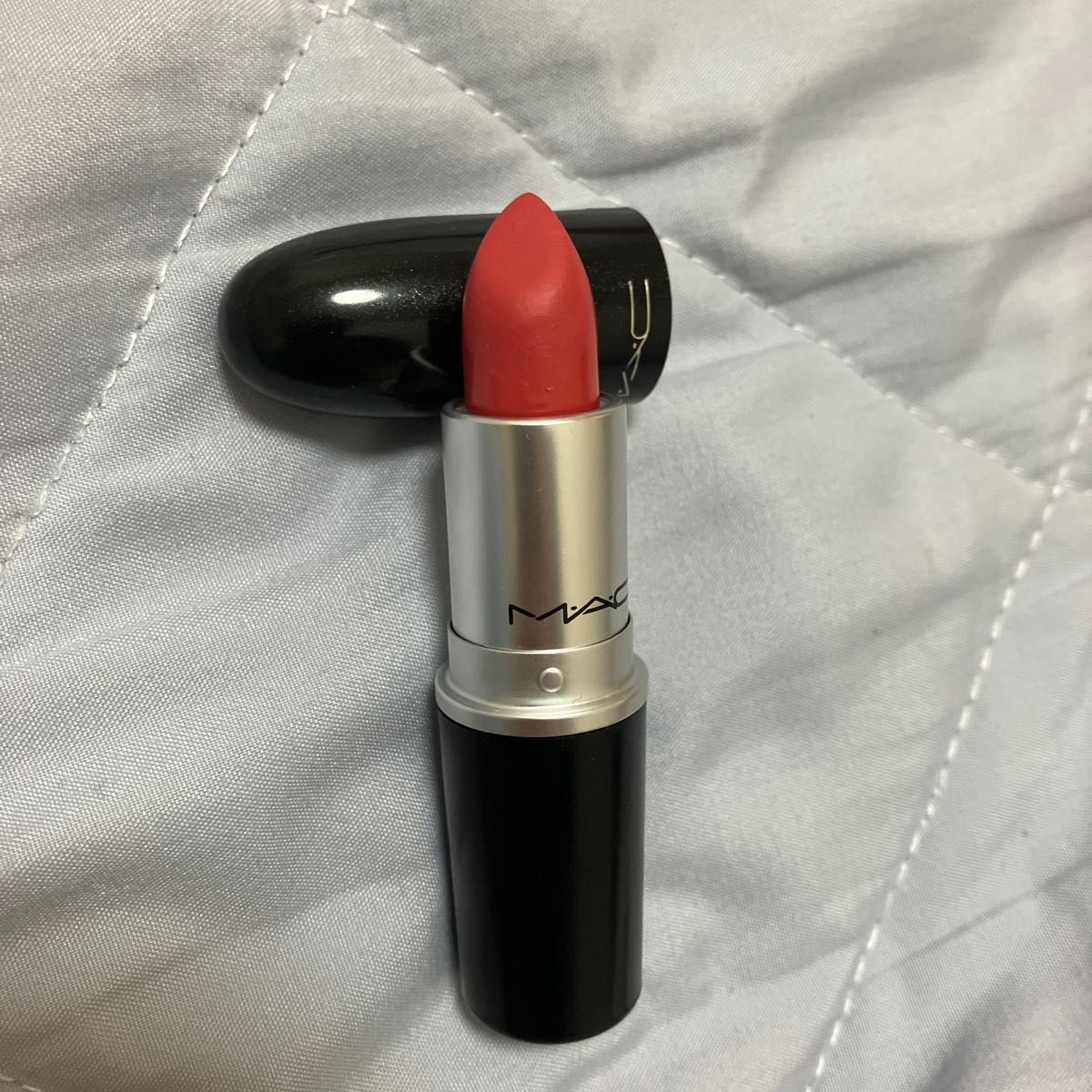 MAC  リップスティック　520 SEE SHEER