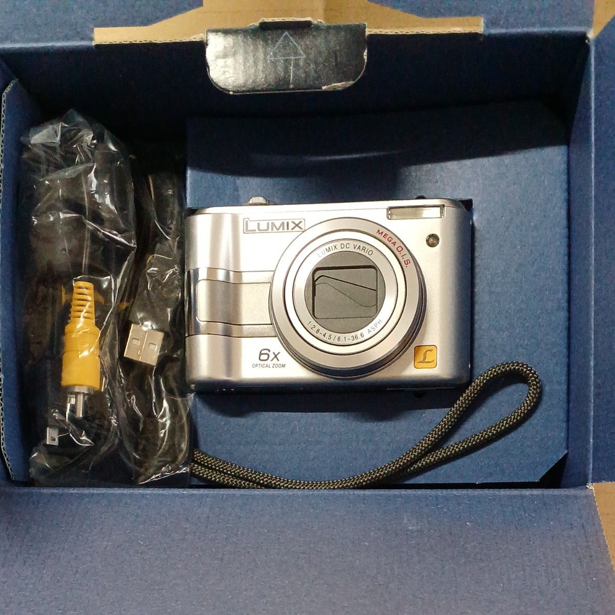 デジタルカメラ Panasonic　DMC-LZ5-S　未使用