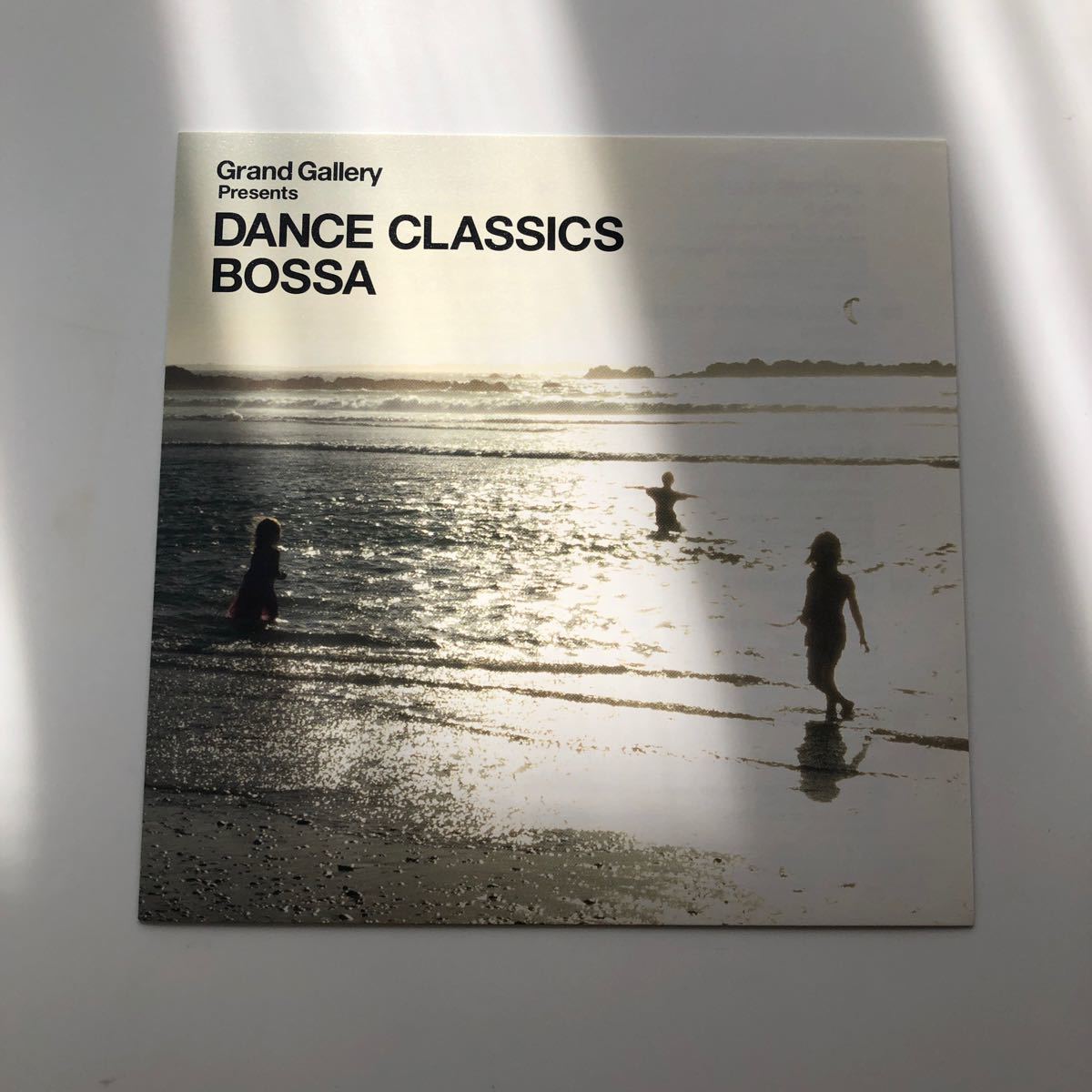 CD Grand Gallery Presents 「DANCE CLASSICS BOSSA」_画像5