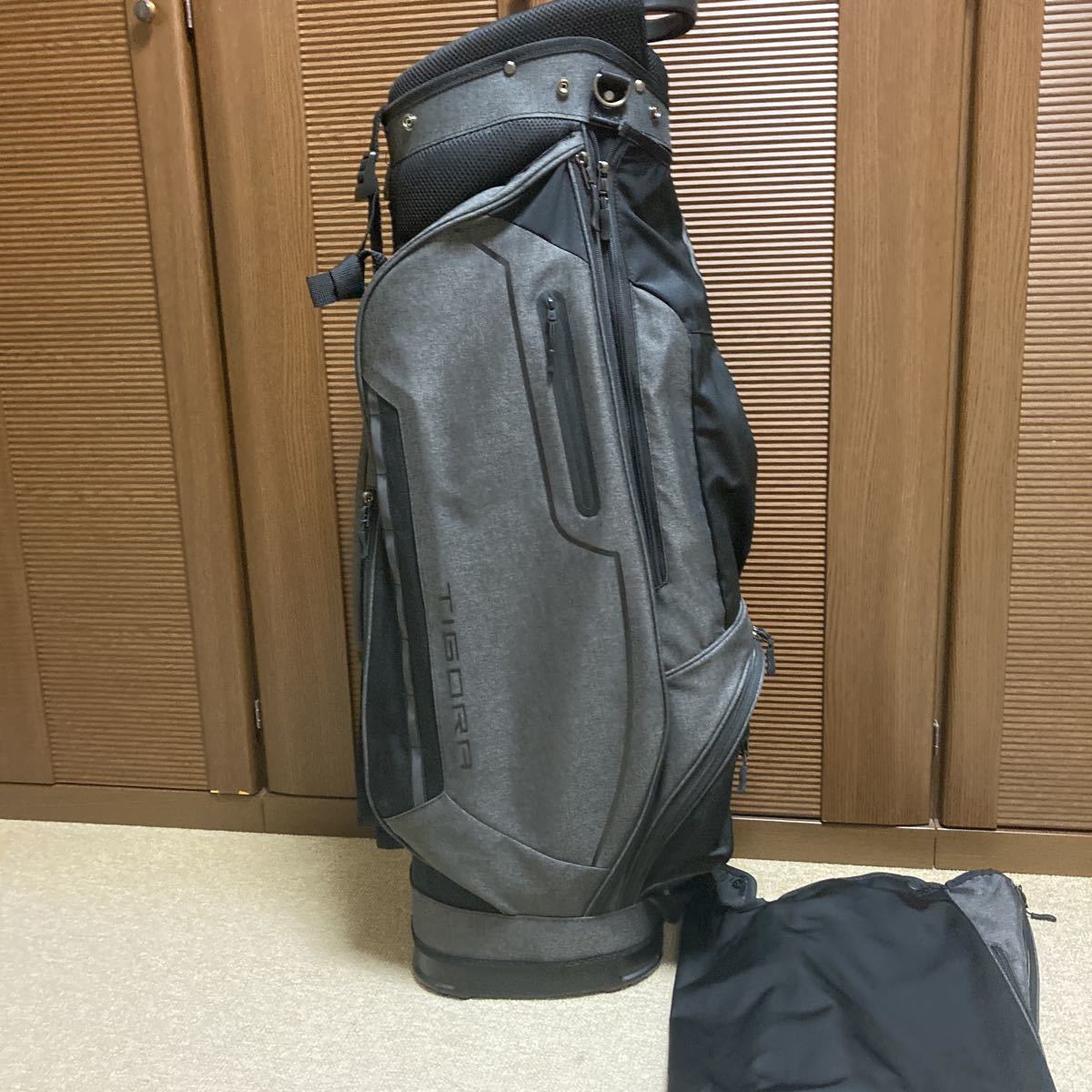 キャディバッグ ティゴラ 背負えるキャディバック 黒 中古 キャディバッグ ティゴラ 背負えるキャディバック 黒 中古
