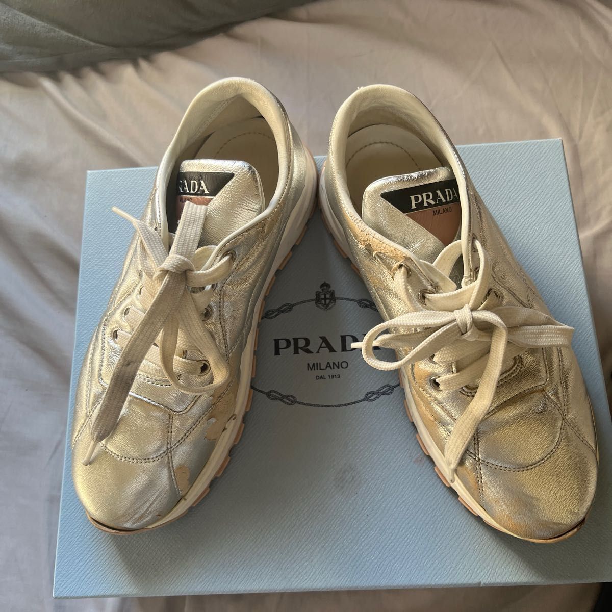 PRADA レディーススニーカー シルバー (2148103433948)【200】サイズ