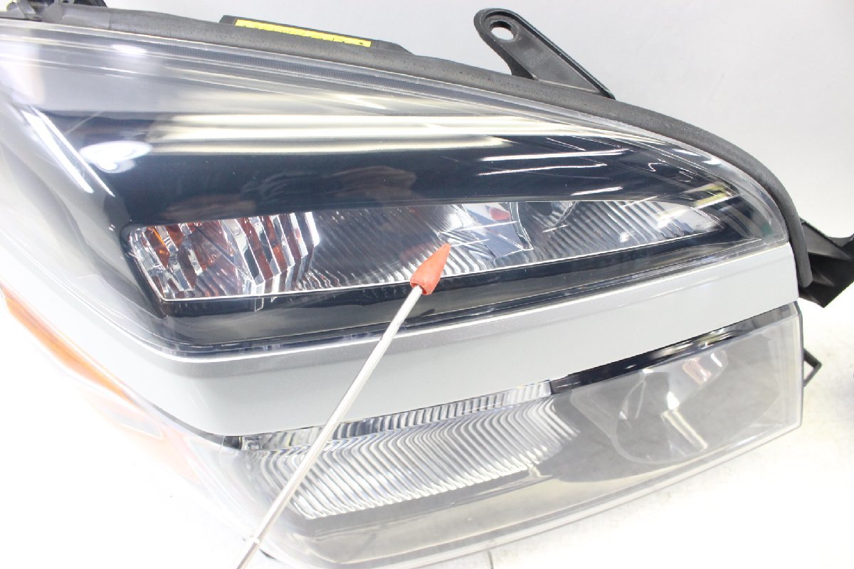 美品　ヴォクシー　AZR60G　後期　ヘッドライト　左右　セット　キセノン　HID　コイト　28-183　打刻V7　黒メッキ　297908-297909_画像7