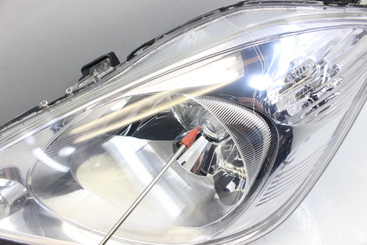 レンズ再生品　フィットシャトル　GP2　ハイブリッド　ヘッドライト　左右　キセノン　HID　スタンレー　P6869　打刻JD　302104-302105_画像3