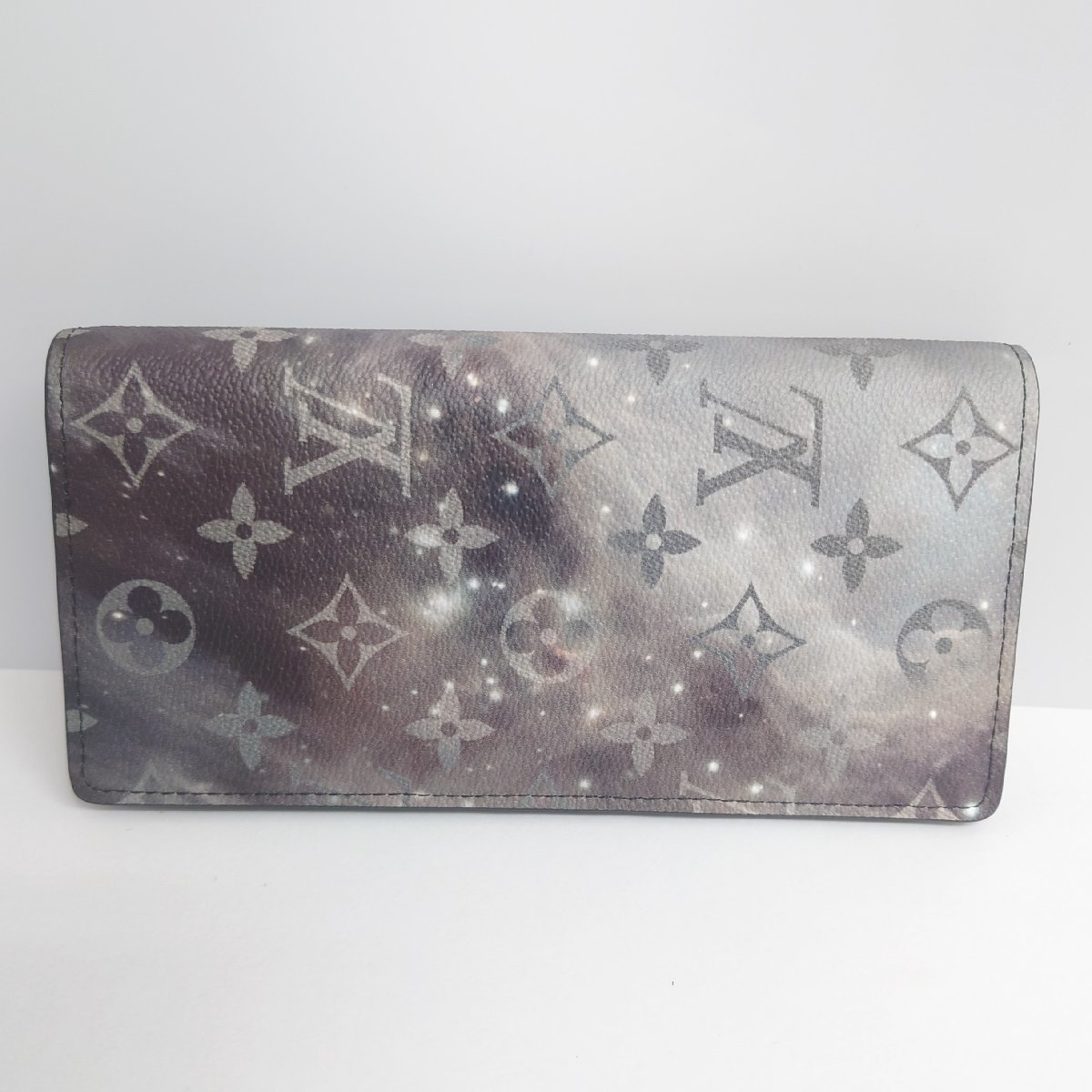 【77】良品 ルイヴィトン LOUIS VUITTON 長財布 ポルトフォイユ・ブラザ M63871 モノグラムギャラクシー_画像2