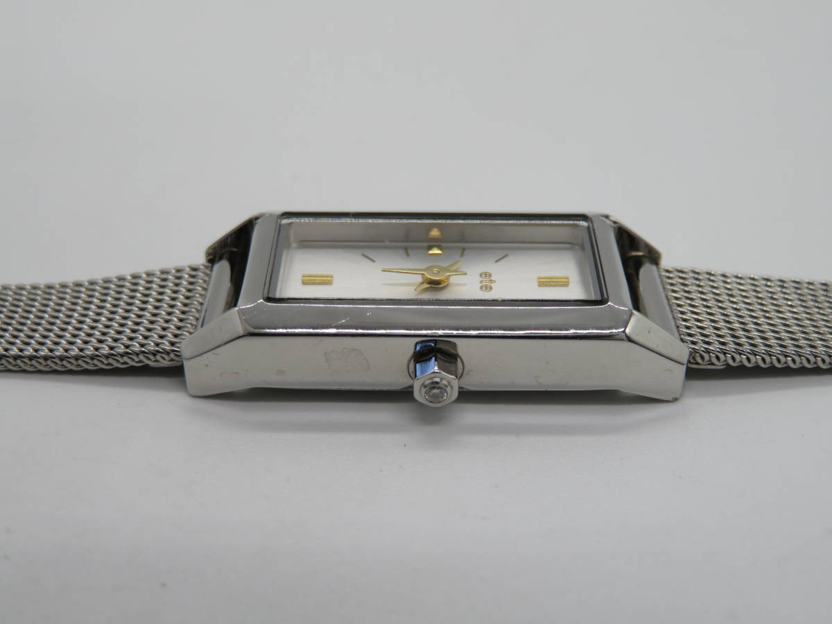 ete(エテ）シルバーカラー　腕時計　中古品　G1ー10A　_画像7
