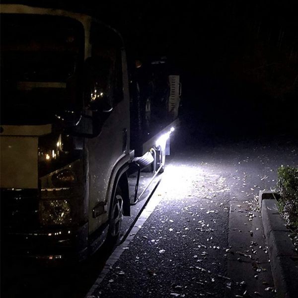 24V トラック ホワイト COB タイヤ灯 LED サイドマーカー ランプ 作業灯 路肩灯 LEDダウンライト 防水 S25 10パネル連結 10コマ　CBD01_画像2