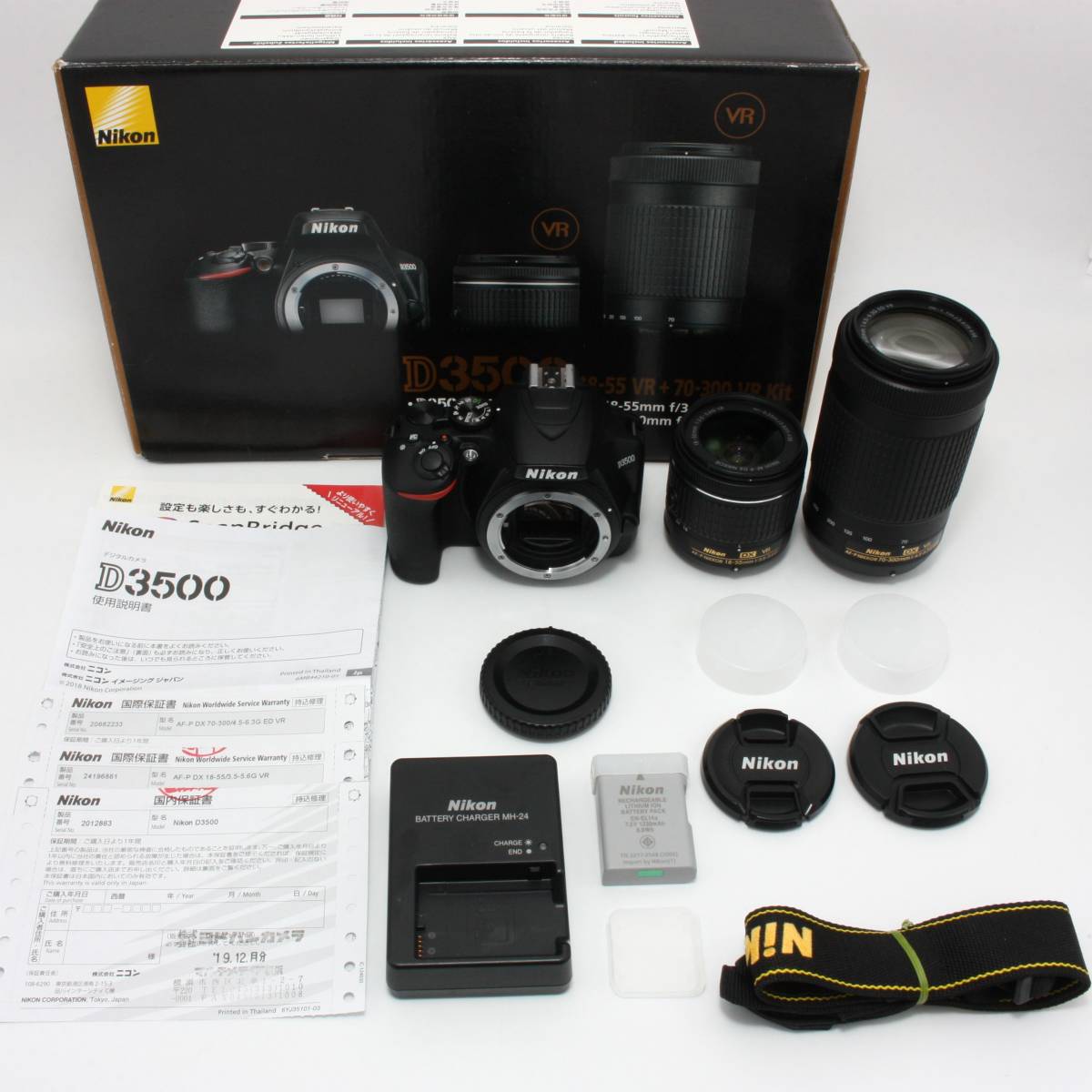 最安挑戦！ 【Y913】Nikon デジタル一眼レフカメラ D3500 ダブルズーム