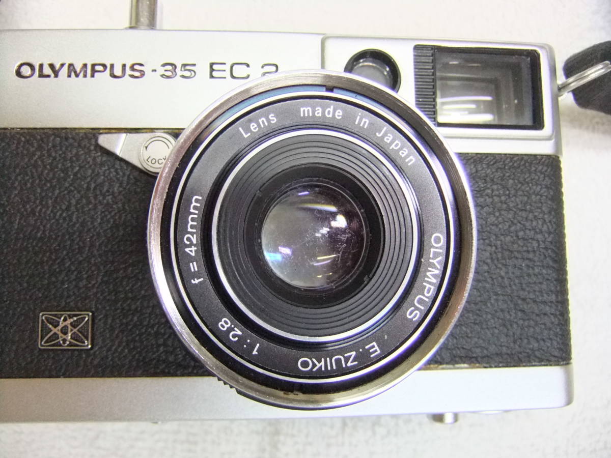 1970年発売 オリンパス OLYMPUS 35 EC 2 42mm F2.8 フィルムカメラ 動作未確認 ストラップ付_画像8