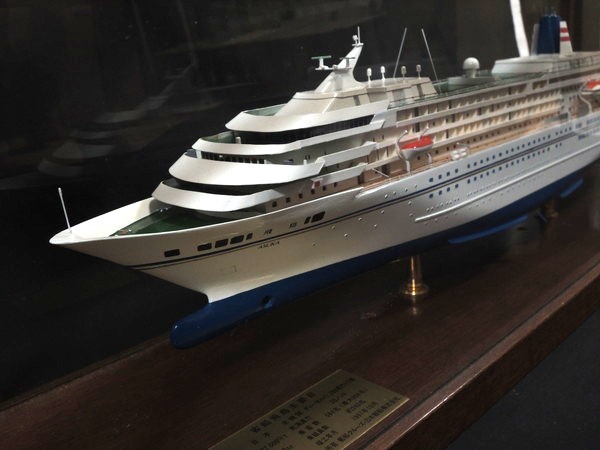 工房はるみ 製/「豪華客船 飛鳥」/ 1/350スケール/模型 工房はるみ 製/「豪華客船 飛鳥」/ 1/350スケール/模型