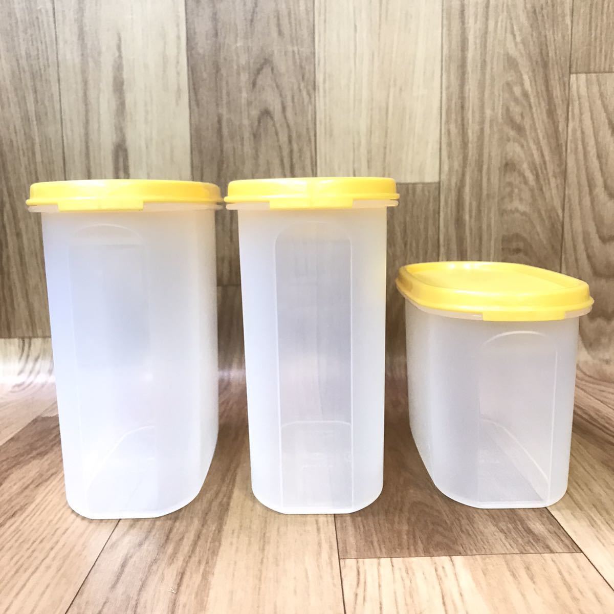 送料無料 未使用品 Tupperware タッパーウェア MM 楕円 1.7l x 2 送料無料 未使用品 Tupperware タッパーウェア MM 楕円 1.7l x 2