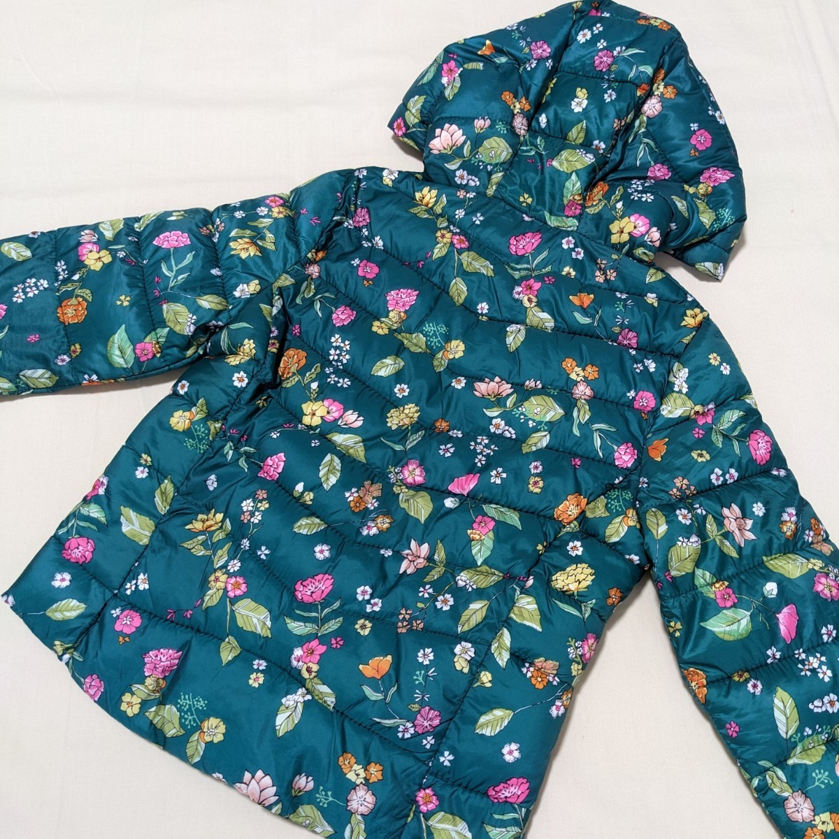+WX4 ZARA Girls Zara 6y 116 110 girl woman long sleeve with cotton jacket jumper green floral print with a hood .