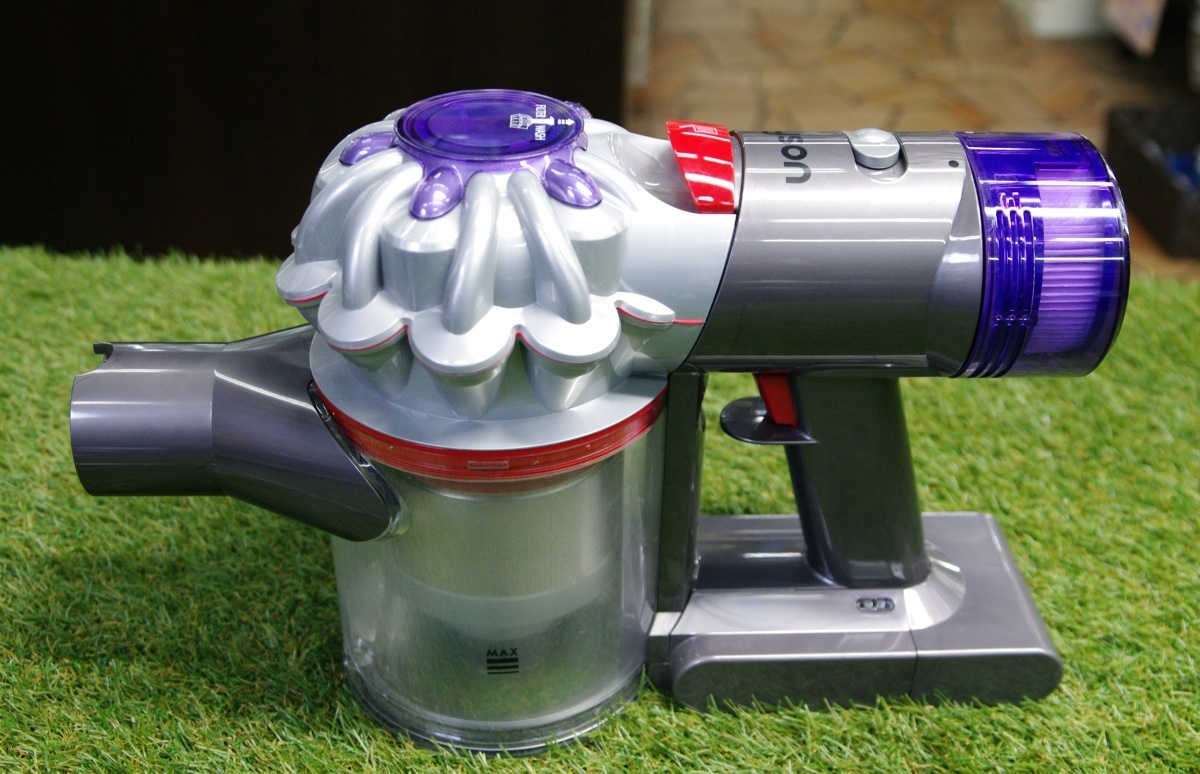 Dyson V7 Advanced SV37 ダイソン 掃除機 サイクロン式 スティック