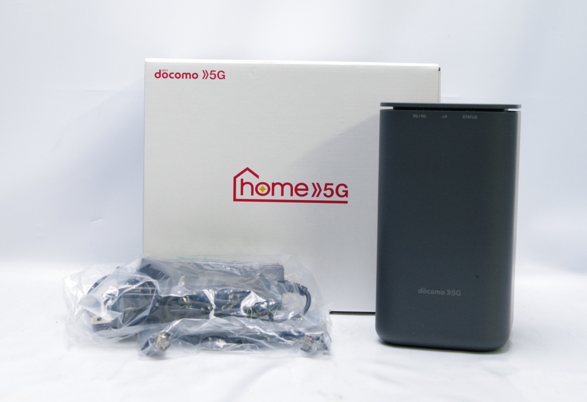 1* docomo home 5G HR01 ダークグレイ 中古品 ネットワーク利用制限なし 〇 ドコモ ルーターの画像1