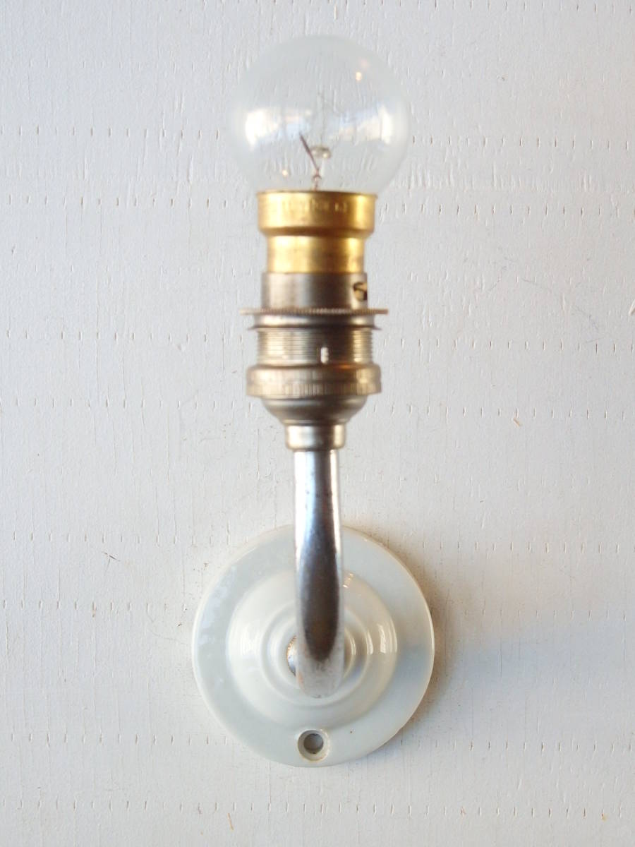 フランスアンティーク ブラケット 1灯 　陶器 ランプ ライト 壁付け ウォール 蚤の市 ゴールド　西洋_画像3