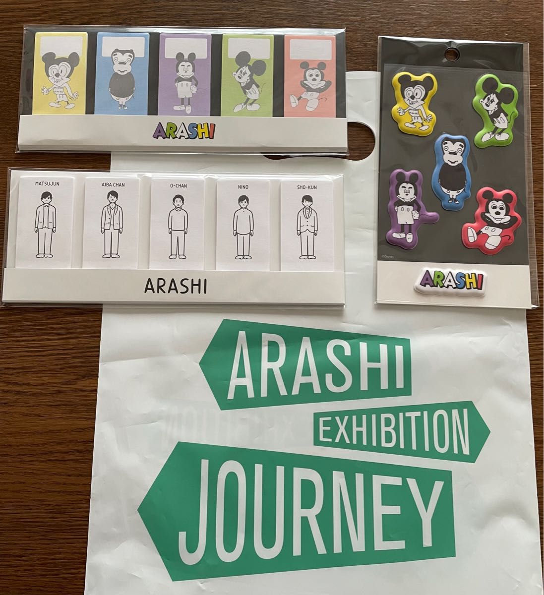 ≪23点+FC会員限定記念品 ≫ 嵐 ARASHI グッズ まとめ売り ≪23点+FC会員限定記念品 ≫ 嵐 ARASHI グッズ まとめ売り